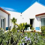 Дом отдыха Joia Da Casa House With Private Pool